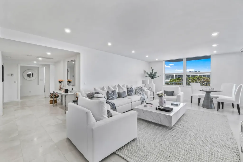 2295 S Ocean Boulevard Palm Beach FL 33480