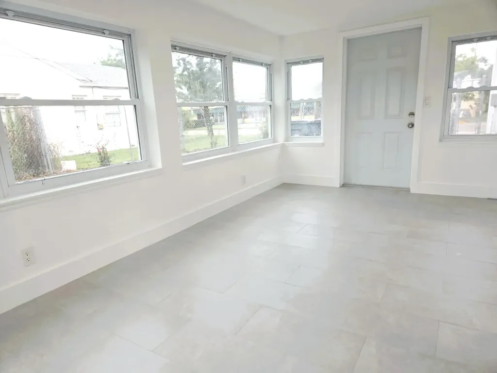 813 S 6th Street Fort Pierce FL 34950