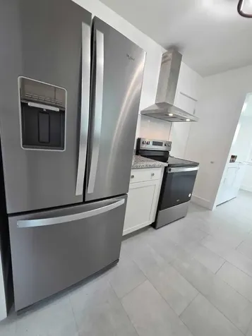 813 S 6th Street Fort Pierce FL 34950