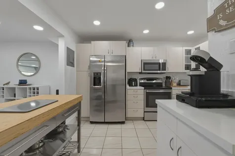 9200 N Hollybrook Lake Drive Pembroke Pines FL 33025
