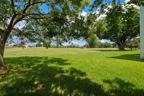 9200 N Hollybrook Lake Drive Pembroke Pines FL 33025