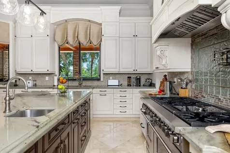 7242 Stonegate Boulevard Parkland FL 33076