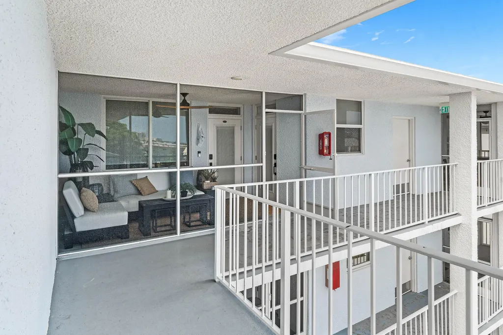 108 Paradise Harbour Boulevard North Palm Beach FL 33408