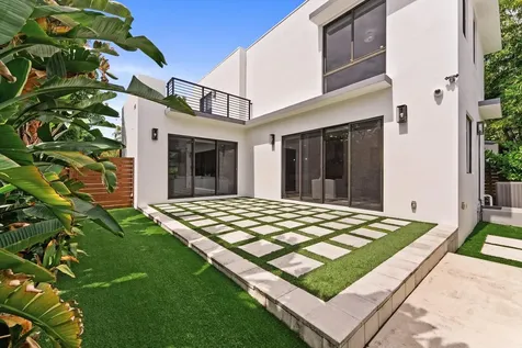 509 38th Street West Palm Beach FL 33407