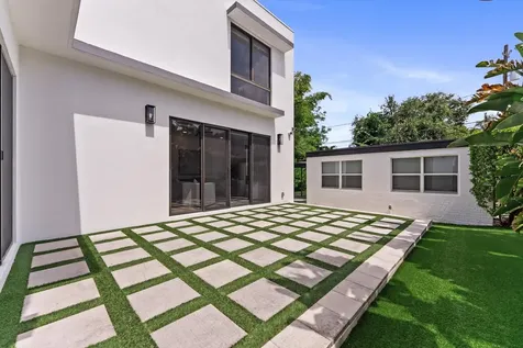 509 38th Street West Palm Beach FL 33407