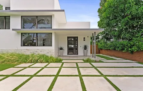 509 38th Street West Palm Beach FL 33407