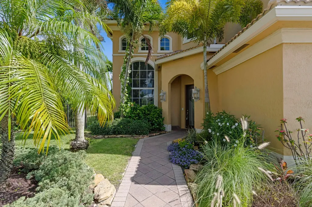 2643 Arbor Lane Royal Palm Beach FL 33411
