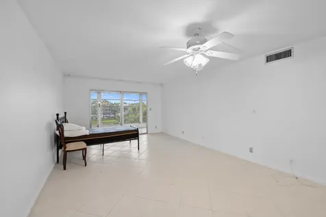 2202 Lucaya Bend Coconut Creek FL 33066