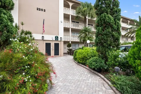 2202 Lucaya Bend Coconut Creek FL 33066