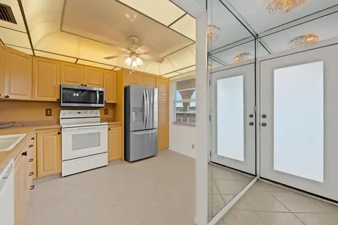 2202 Lucaya Bend Coconut Creek FL 33066