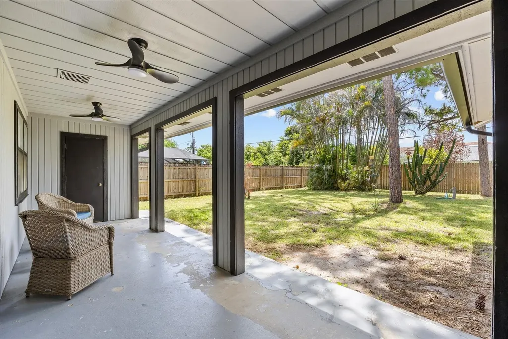 2832 SW Giralda Port St Lucie FL 34953