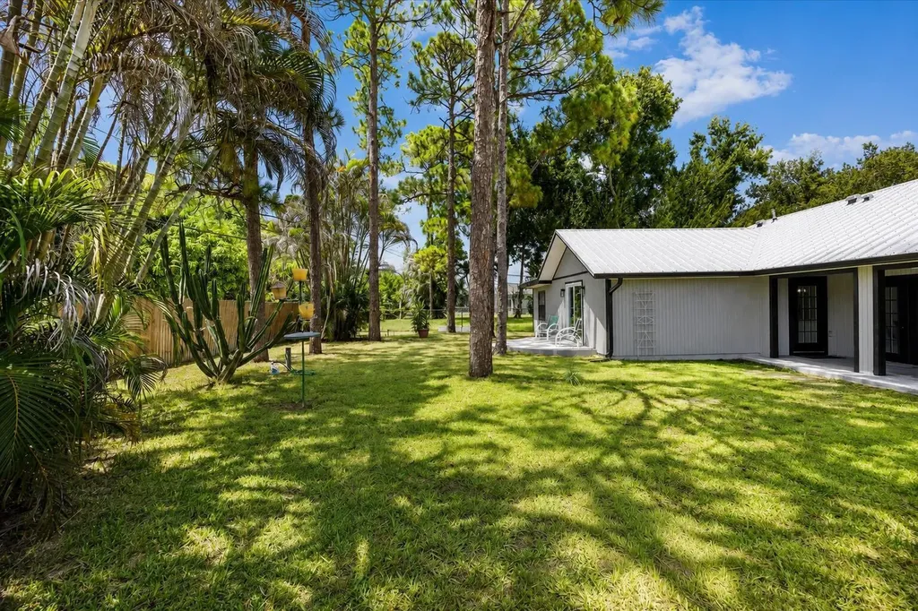 2832 SW Giralda Port St Lucie FL 34953