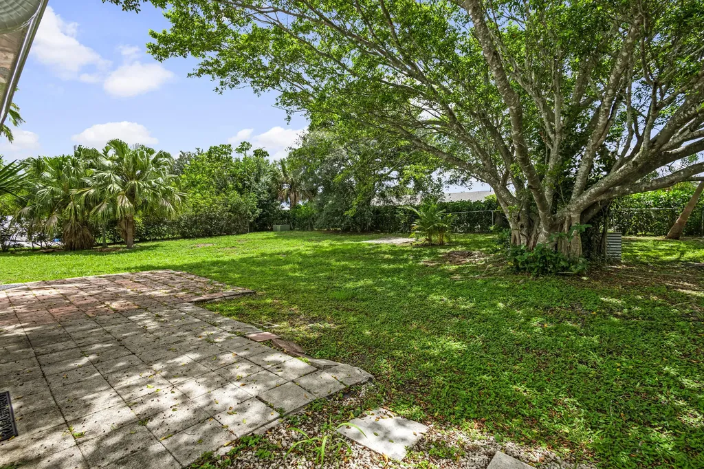 766 SW Belmont Circle Port St Lucie FL 34953
