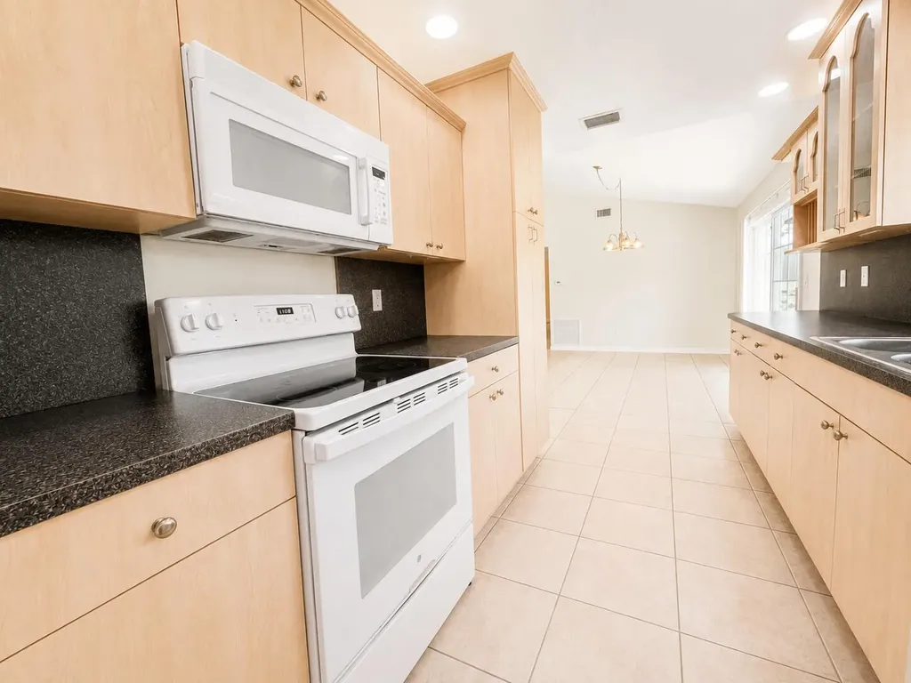 2822 SW Giralda Street Port St Lucie FL 34953
