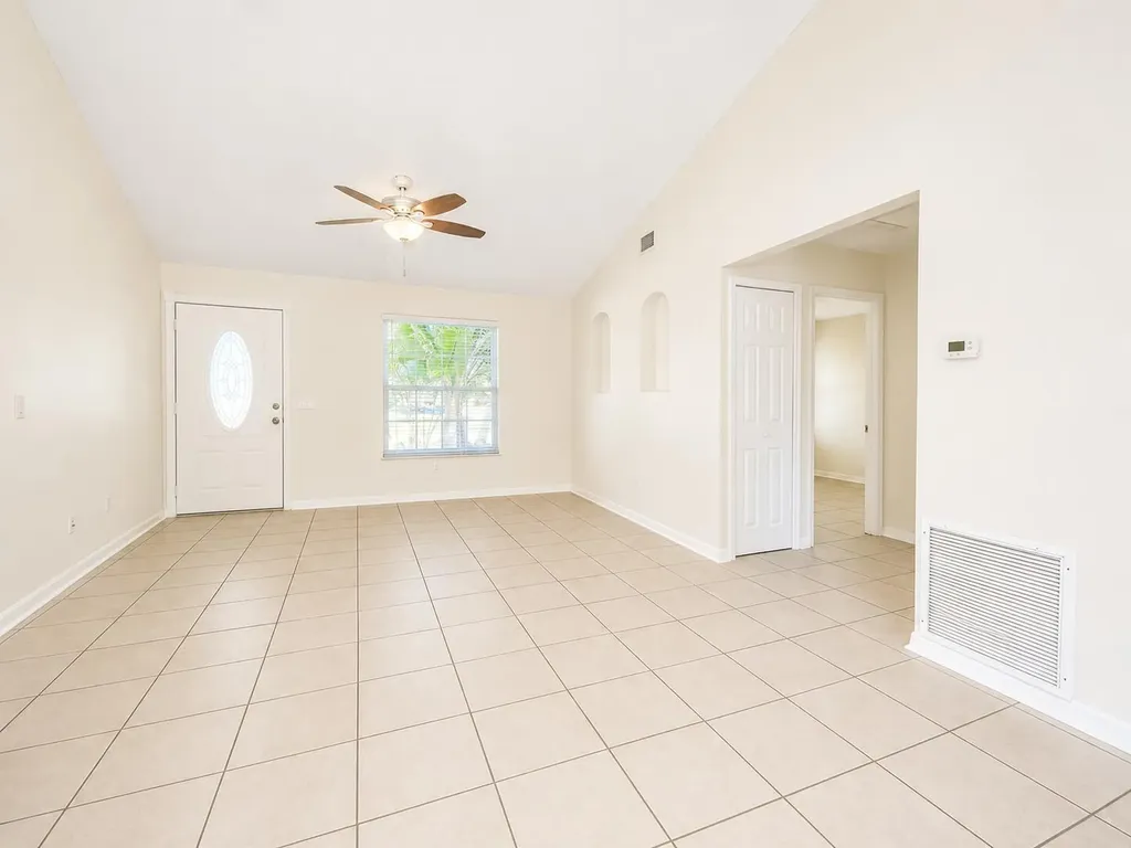 2822 SW Giralda Street Port St Lucie FL 34953