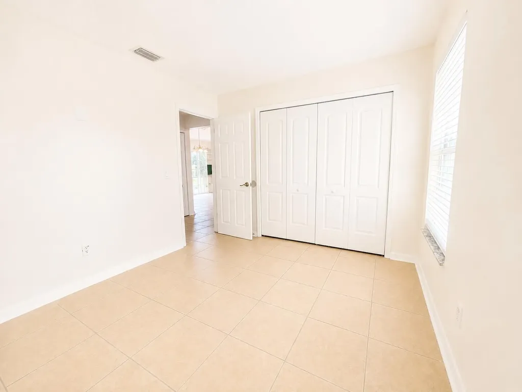 2822 SW Giralda Street Port St Lucie FL 34953