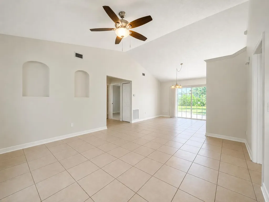 2822 SW Giralda Street Port St Lucie FL 34953