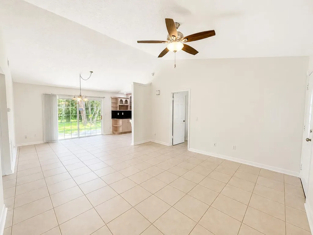 2822 SW Giralda Street Port St Lucie FL 34953