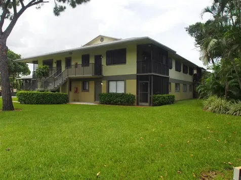 632 Trace Circle Deerfield Beach FL 33441