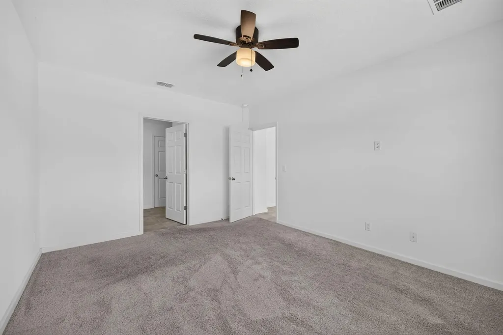 6289 NW Regent Street Port St Lucie FL 34983