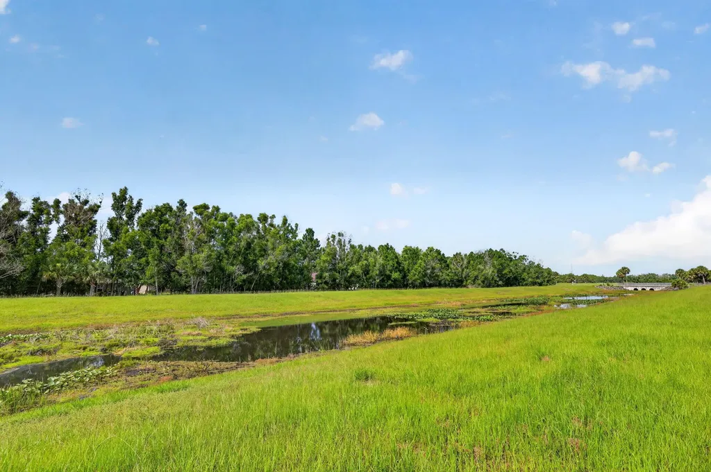6289 NW Regent Street Port St Lucie FL 34983