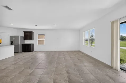6289 NW Regent Street Port St Lucie FL 34983