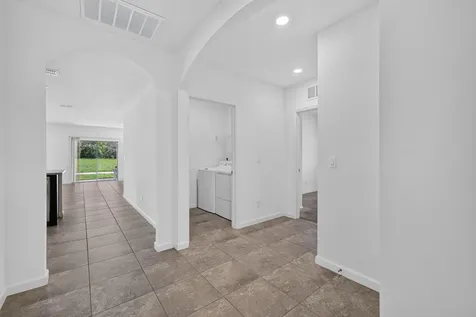 6289 NW Regent Street Port St Lucie FL 34983