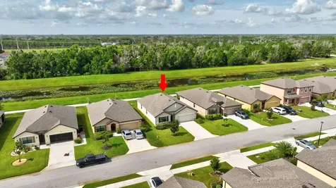 6289 NW Regent Street Port St Lucie FL 34983