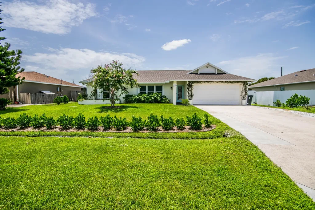 272 SW Fairchild Avenue Port St Lucie FL 34984