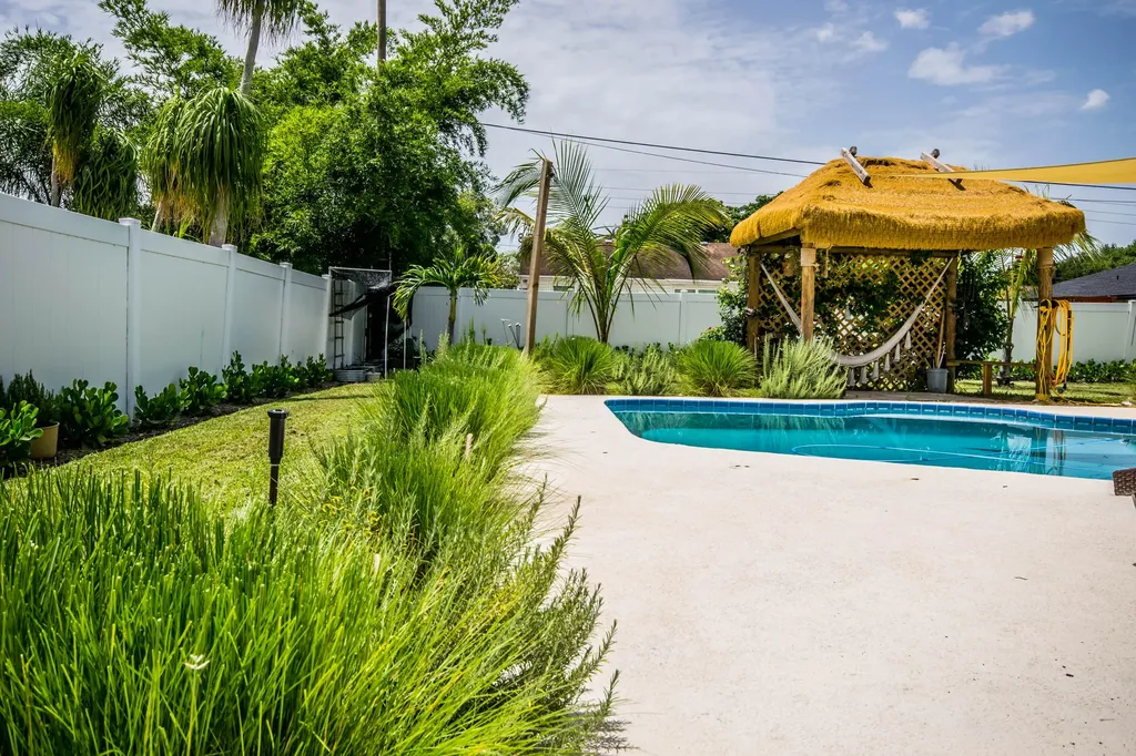 272 SW Fairchild Avenue Port St Lucie FL 34984