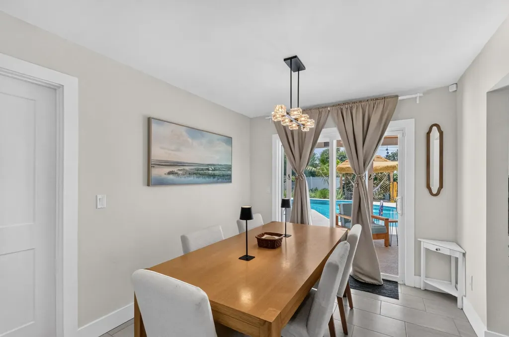 272 SW Fairchild Avenue Port St Lucie FL 34984