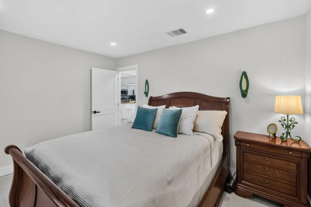 272 SW Fairchild Avenue Port St Lucie FL 34984