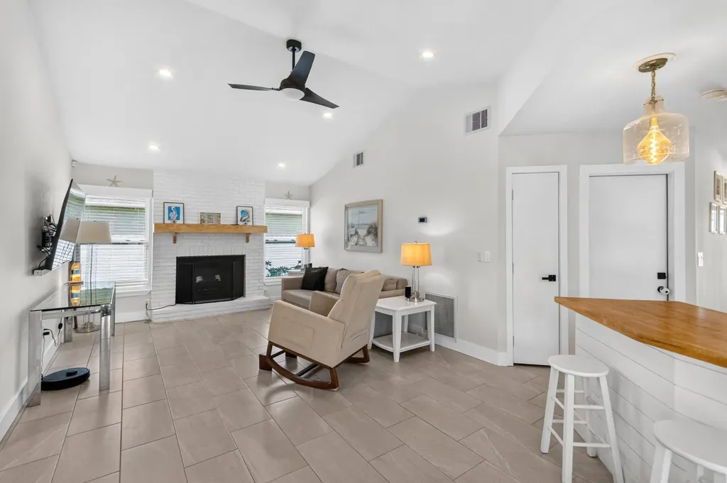 272 SW Fairchild Avenue Port St Lucie FL 34984