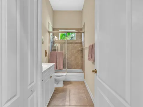 1286 River Reach Drive Vero Beach FL 32967