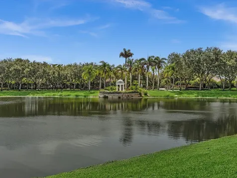1286 River Reach Drive Vero Beach FL 32967
