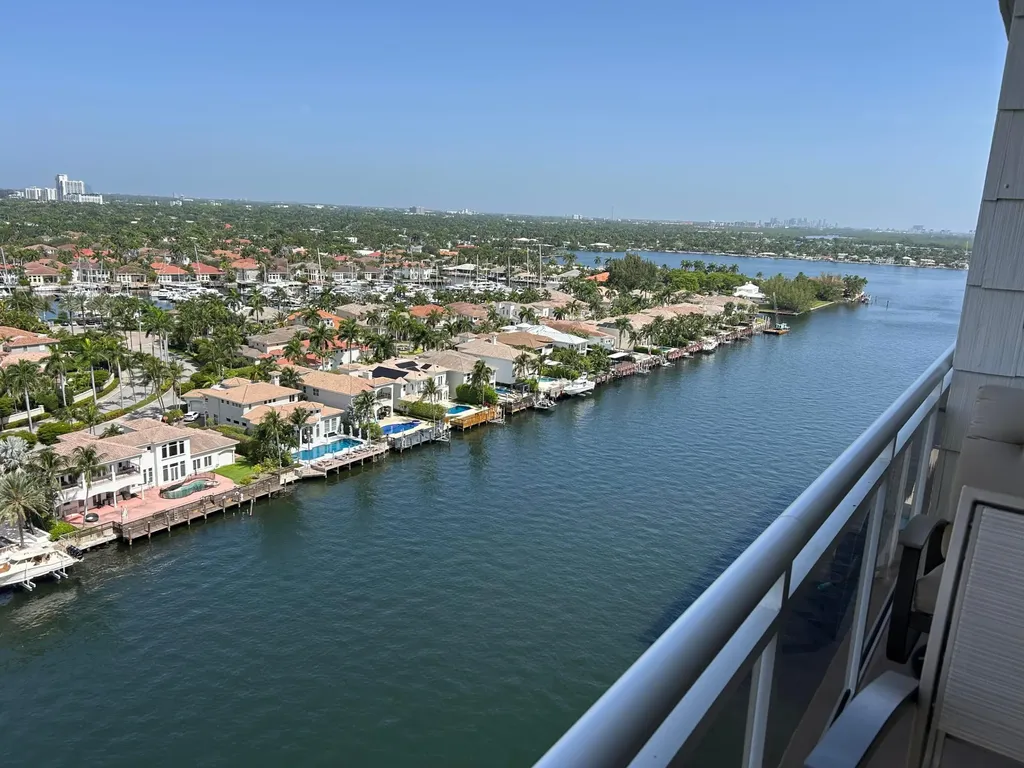 1600 S Ocean Drive Hollywood FL 33019