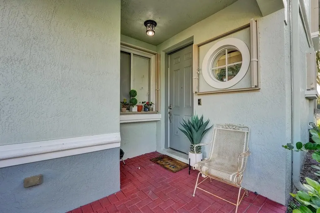 2336 Center Stone Lane Riviera Beach FL 33404