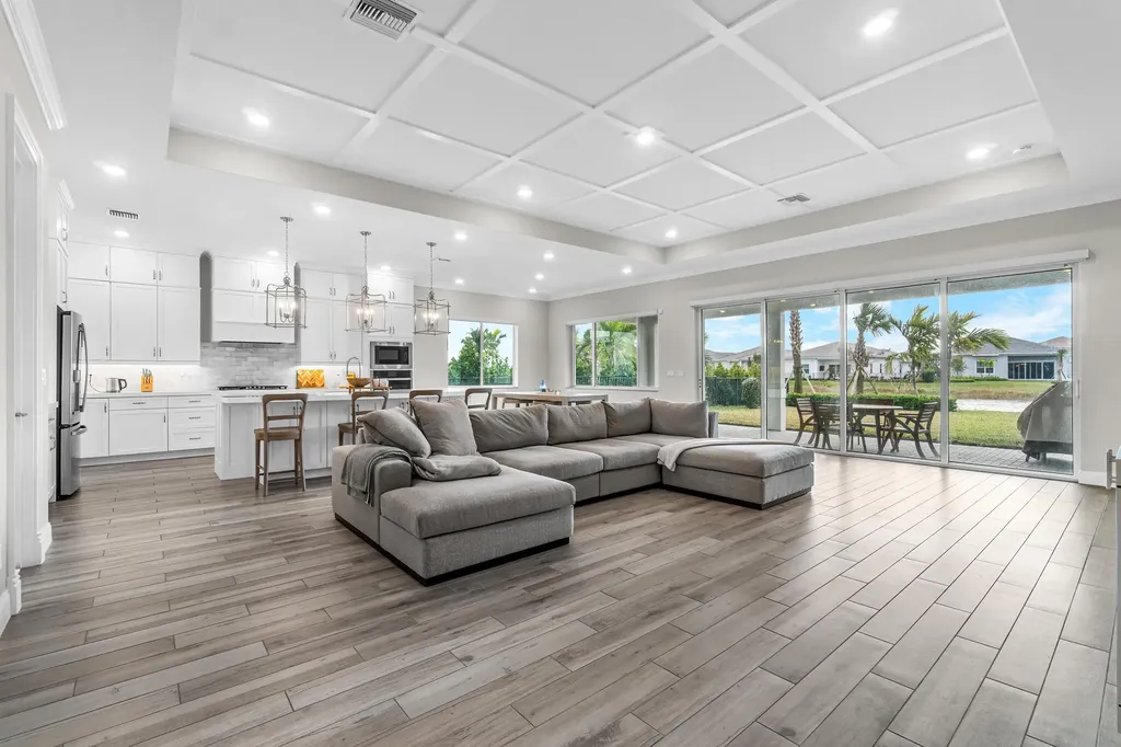 12272 Waterstone Circle Palm Beach Gardens FL 33412