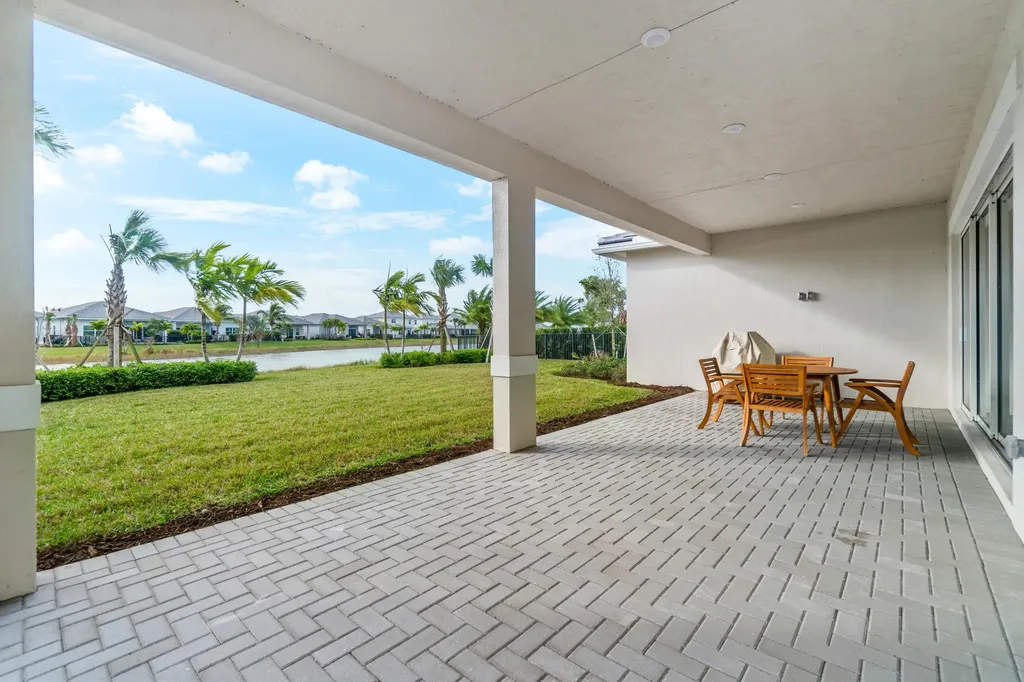 12272 Waterstone Circle Palm Beach Gardens FL 33412