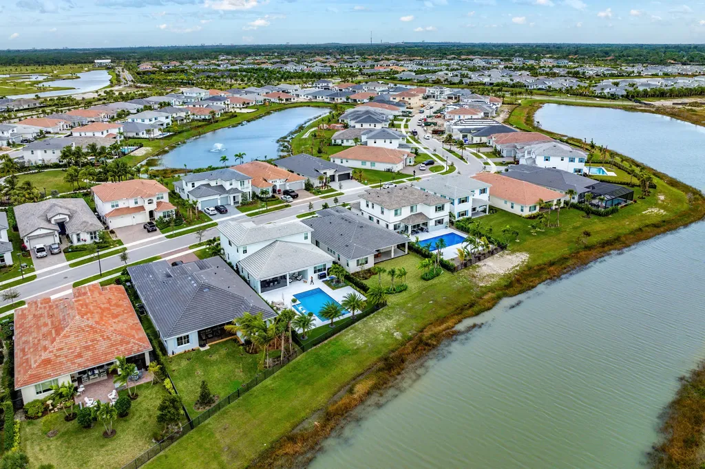 12272 Waterstone Circle Palm Beach Gardens FL 33412