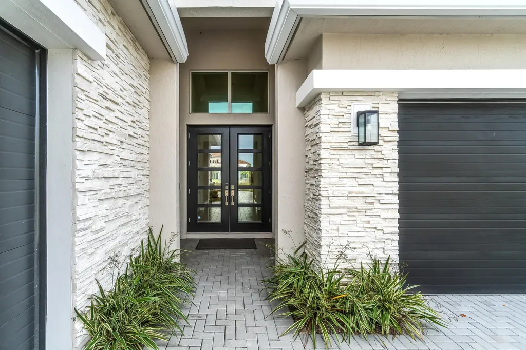 12272 Waterstone Circle Palm Beach Gardens FL 33412