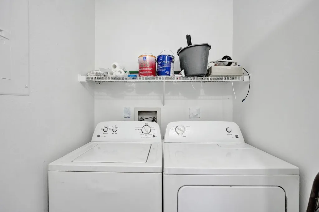 4015 W Mcnab Road Pompano Beach FL 33069