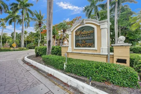 4015 W Mcnab Road Pompano Beach FL 33069
