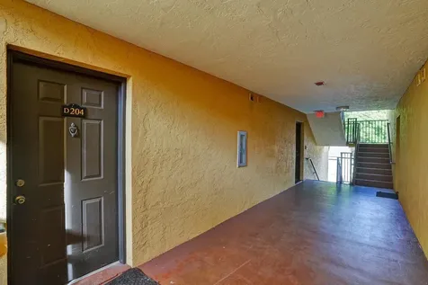 4015 W Mcnab Road Pompano Beach FL 33069