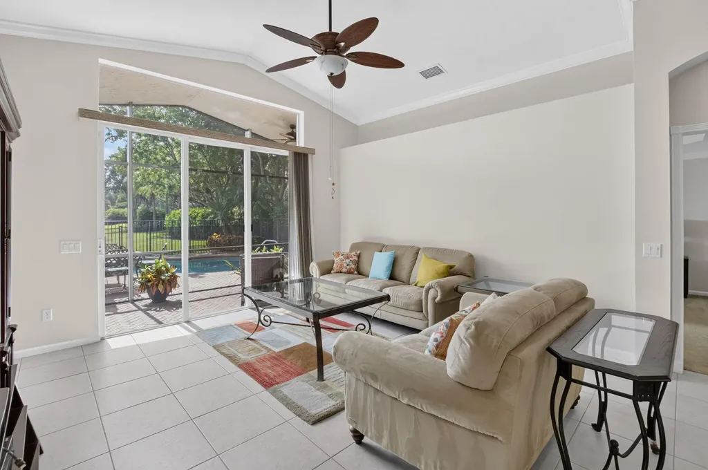 6815 Imperial Beach Circle Delray Beach FL 33446
