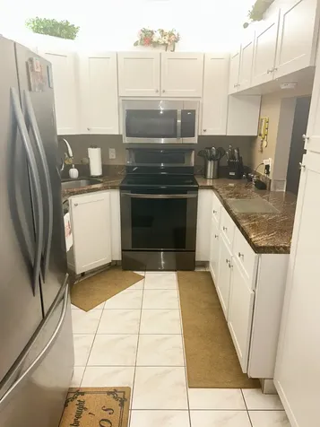 824 Sky Pine Way Greenacres FL 33415