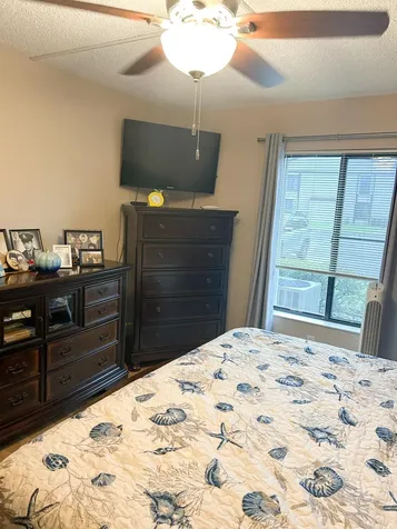 824 Sky Pine Way Greenacres FL 33415