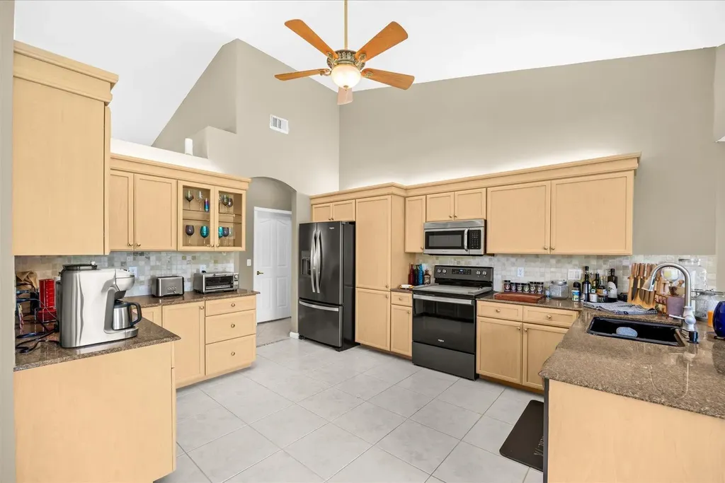 541 SW Dairy Road Port St Lucie FL 34953