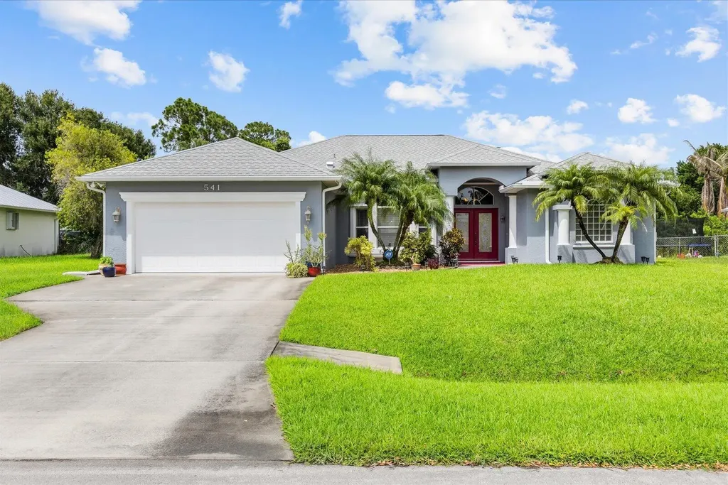 541 SW Dairy Road Port St Lucie FL 34953