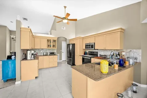 541 SW Dairy Road Port St Lucie FL 34953